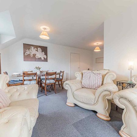 Pass The Keys Comfortable 3 Bed In Central Bowness With Parking Windermere Zewnętrze zdjęcie