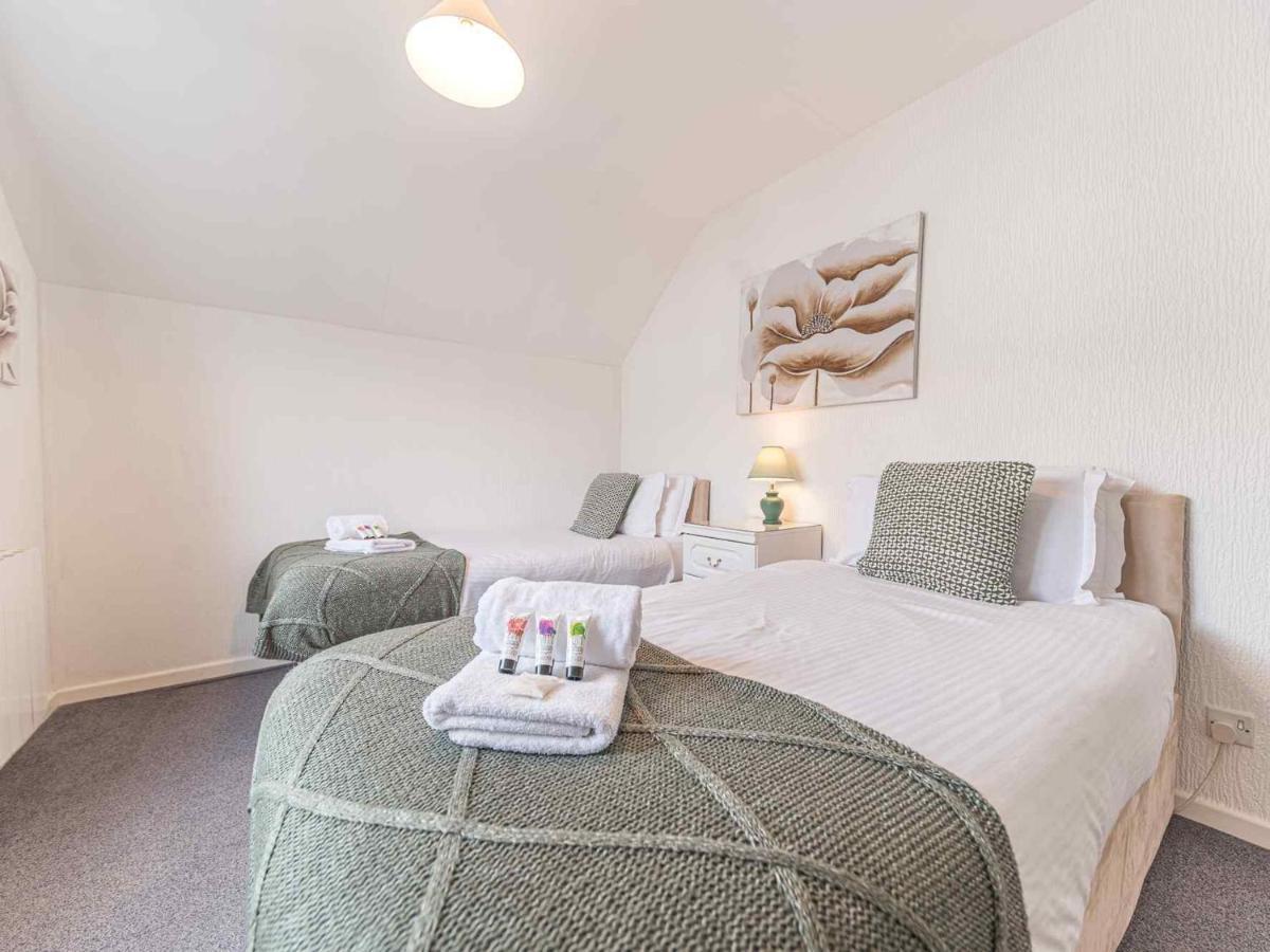 Pass The Keys Comfortable 3 Bed In Central Bowness With Parking Windermere Zewnętrze zdjęcie