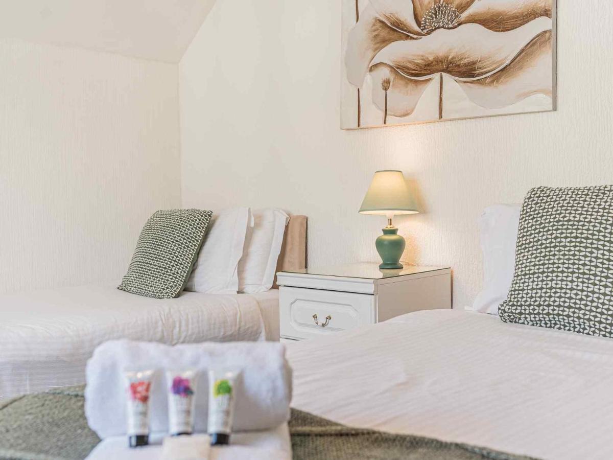 Pass The Keys Comfortable 3 Bed In Central Bowness With Parking Windermere Zewnętrze zdjęcie